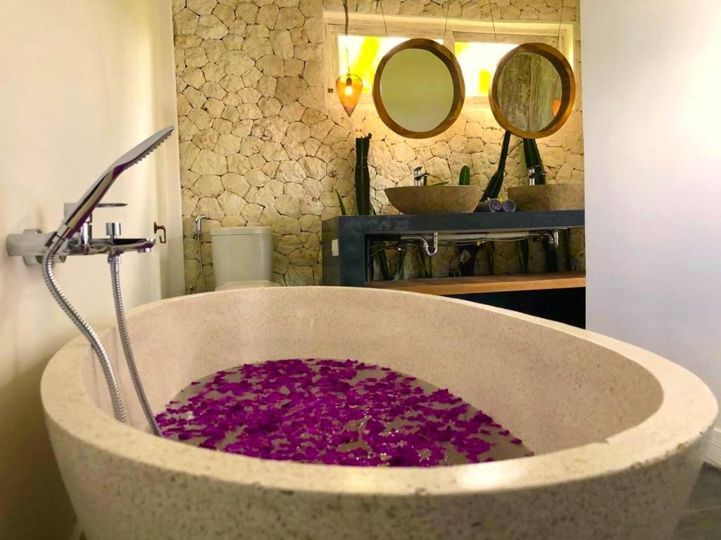 Uluwatu Vicolo Artvillas מראה חיצוני תמונה